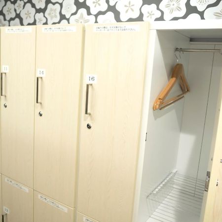 Capsule Hotel Hatagoya Токио Екстериор снимка